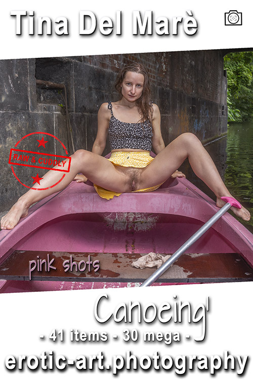 The Pink Canoe, travelling model on board, under the bridge. Actor: Tina Del Marè. Artist: Jay Gee. Production: Erotic Art Photography, EAP. The Pink Canoe, travelling model on board, under the bridge. Actor: Tina Del Marè. Artist: Jay Gee. Production: Erotic Art Photography, EAP.