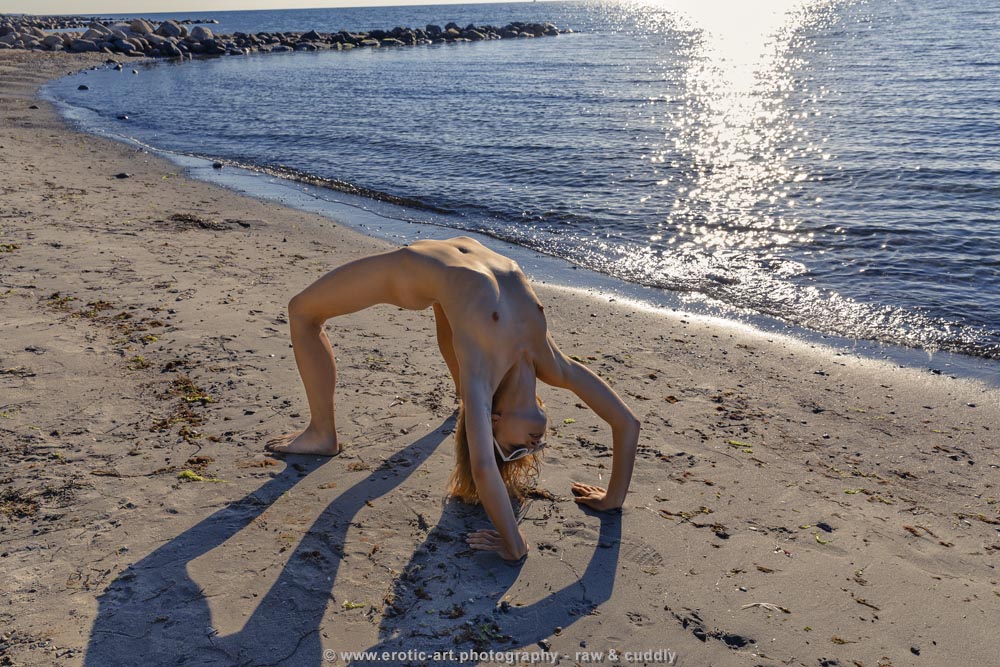 Milka Vi - Beach Girl. My Gym. Preview. Erotic Art Photography. Milka Vi - Beach Girl. My Gym. Preview. Erotic Art Photography.