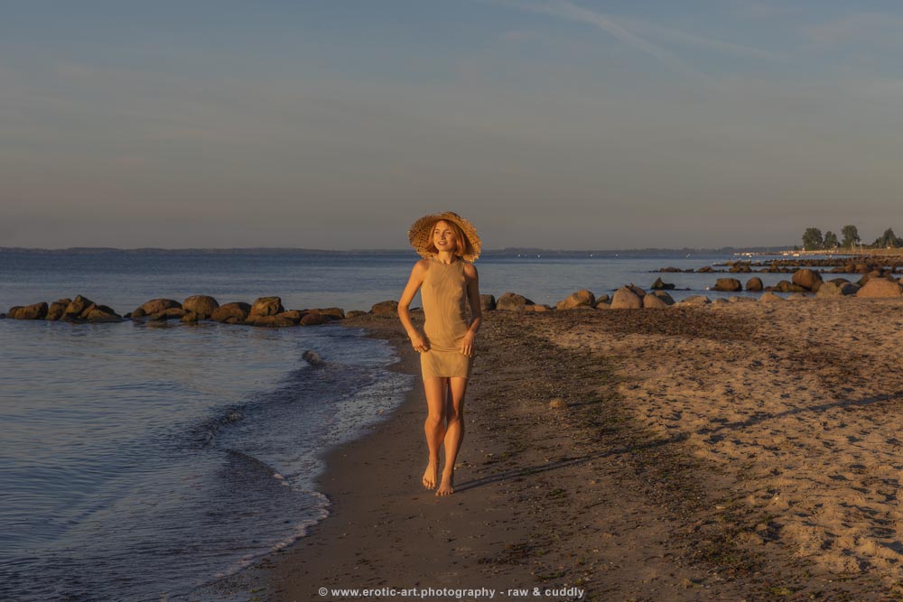 Beach Girl 3. Straw Hat. Actor: Milka Vi. Shots: Jay Gee. Preview. Erotic Art Photography. Beach Girl 3. Straw Hat. Actor: Milka Vi. Shots: Jay Gee. Preview. Erotic Art Photography.